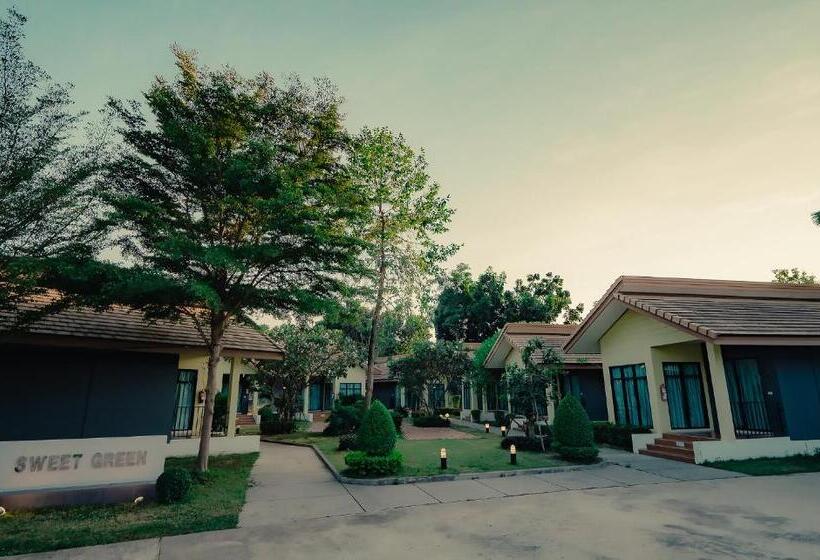 호텔 Chanalai Resort And