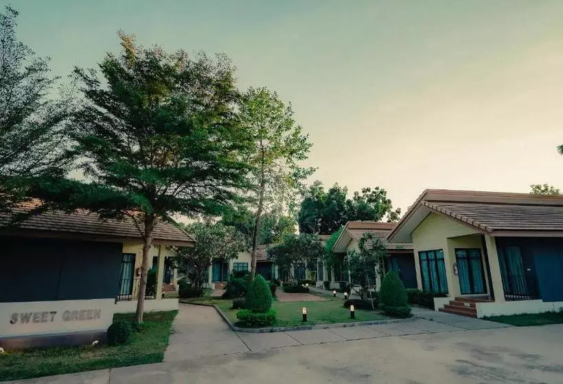 Hotelli Chanalai Resort And