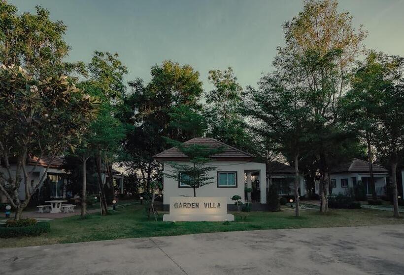 호텔 Chanalai Resort And