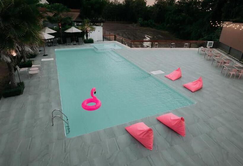 호텔 Chanalai Resort And