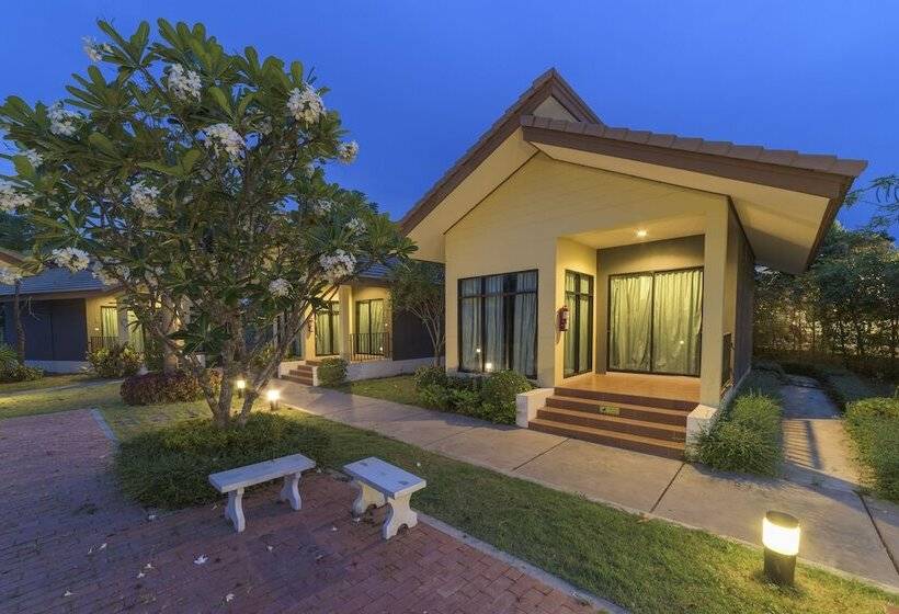 호텔 Chanalai Resort And