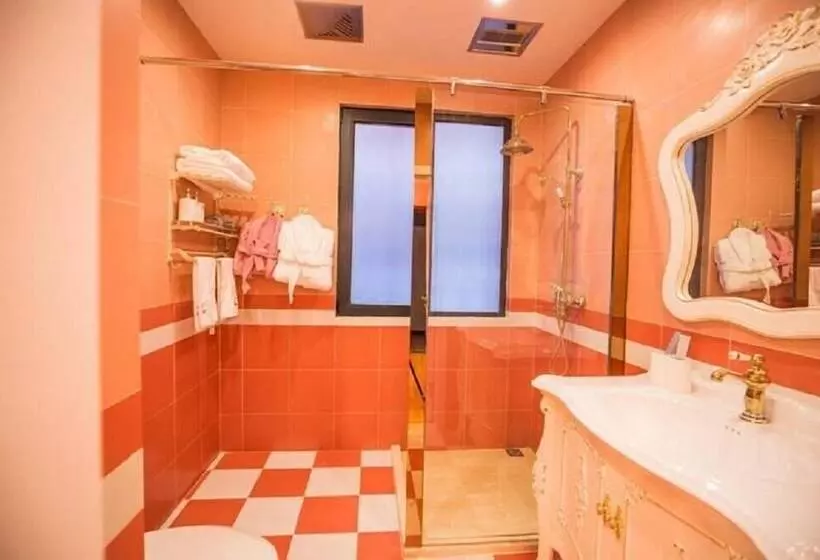 Hotel Crosme Theme