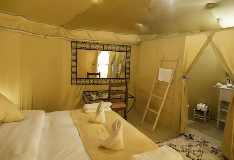 Hotelli Horaz Luxury Camp