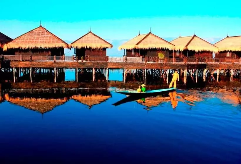 هتل Sky Lake Inle Resort