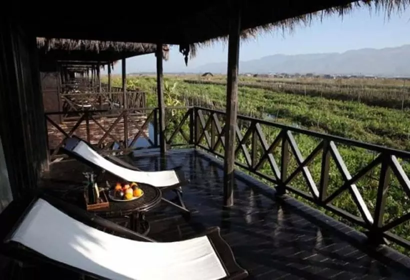 هتل Sky Lake Inle Resort