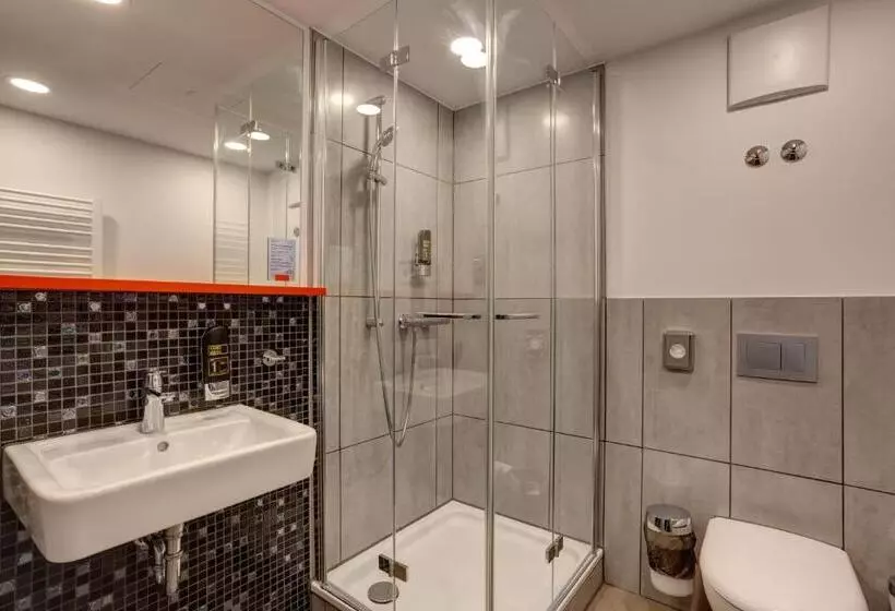 Meininger Hotel München Olympiapark