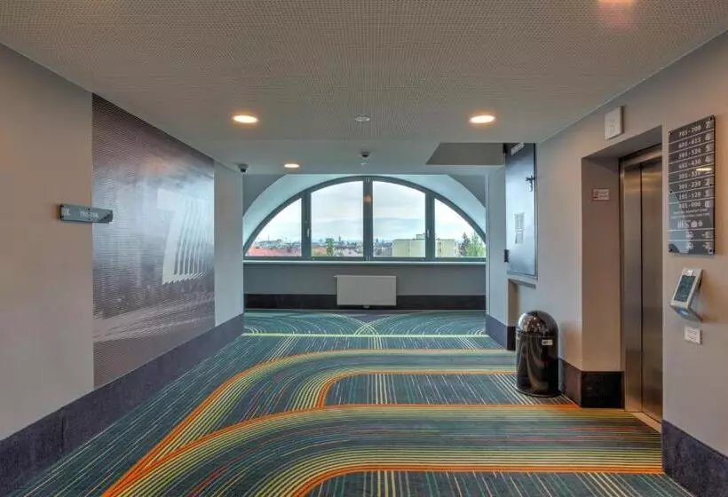 Meininger Hotel München Olympiapark