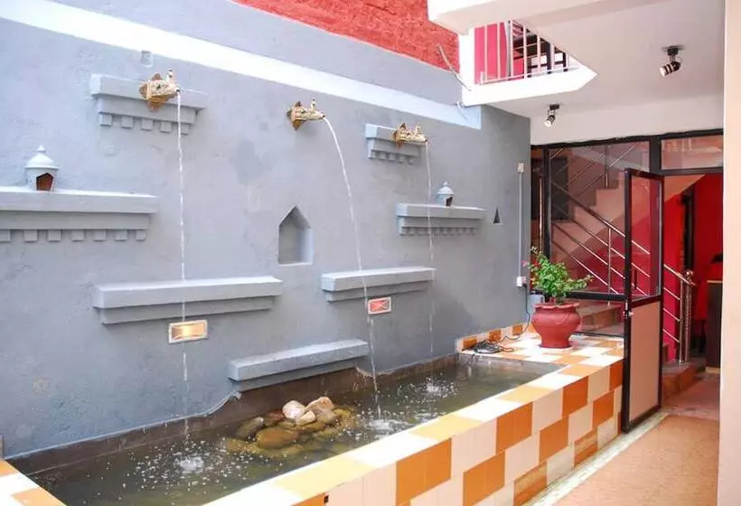 پانسیون Ambience Guest House