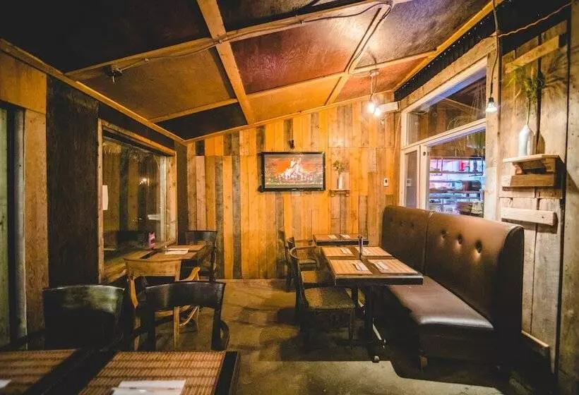 Aux 4 Vents  Auberg Inn