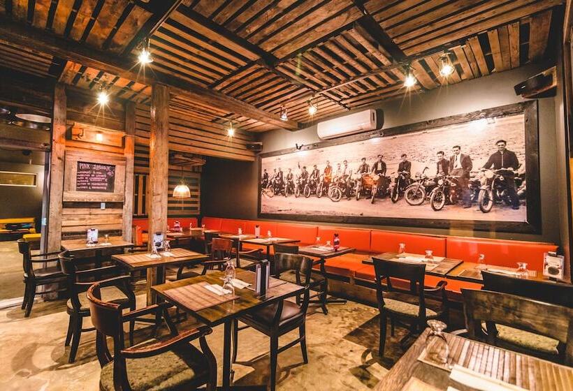 Aux 4 Vents  Auberg Inn