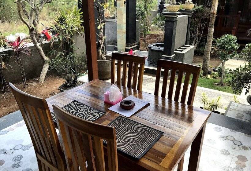 تختخواب و صبحانه Pattri Garden Lembongan