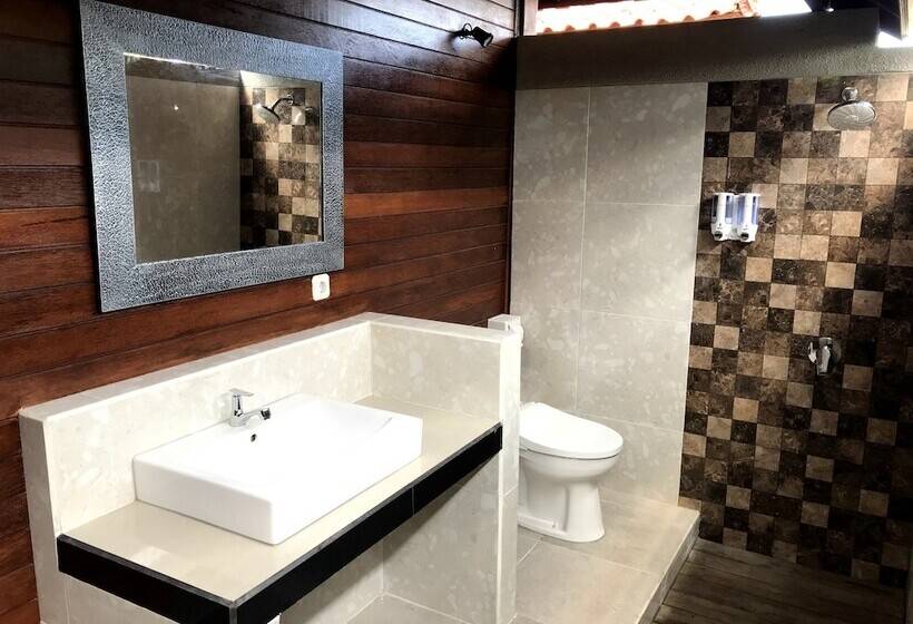 تختخواب و صبحانه Pattri Garden Lembongan