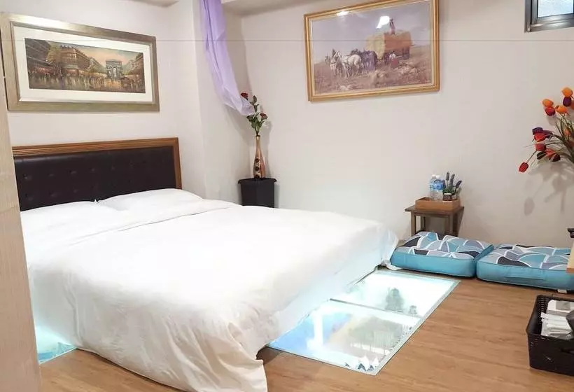 تختخواب و صبحانه Spring Valley