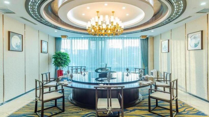 Hundred Hotel Qingdao