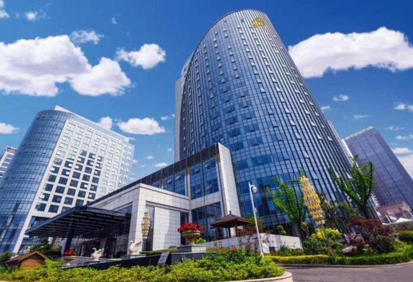Hundred Hotel Qingdao