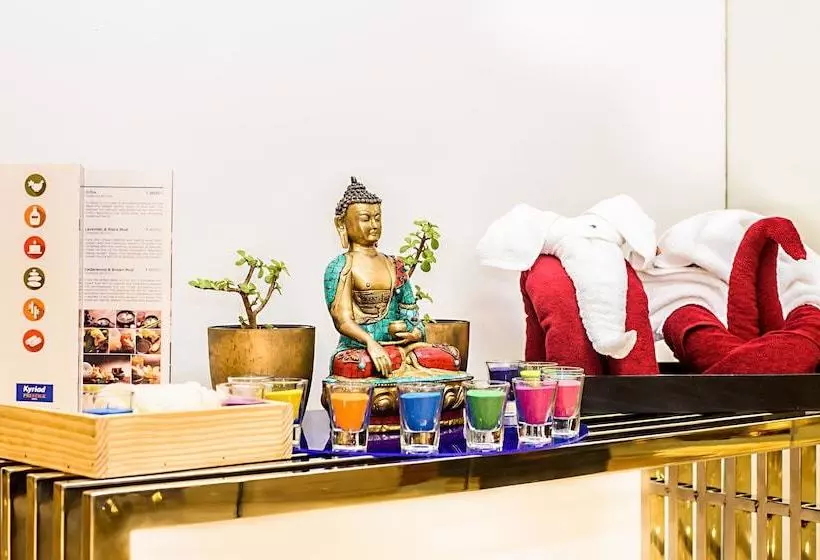 Hotelli The Phlox Hubballi