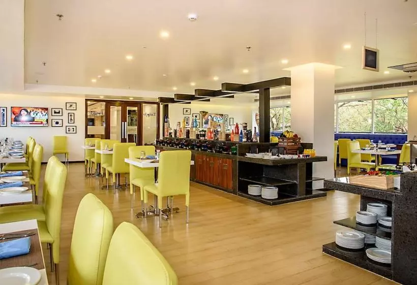 Hotelli The Phlox Hubballi