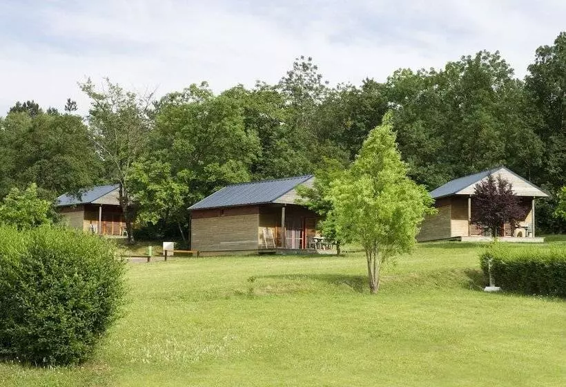 Hotelli Les Berges Du Bramont