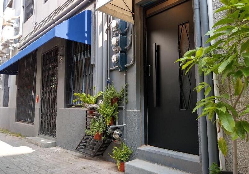 پانسیون Oyaji Guesthouse