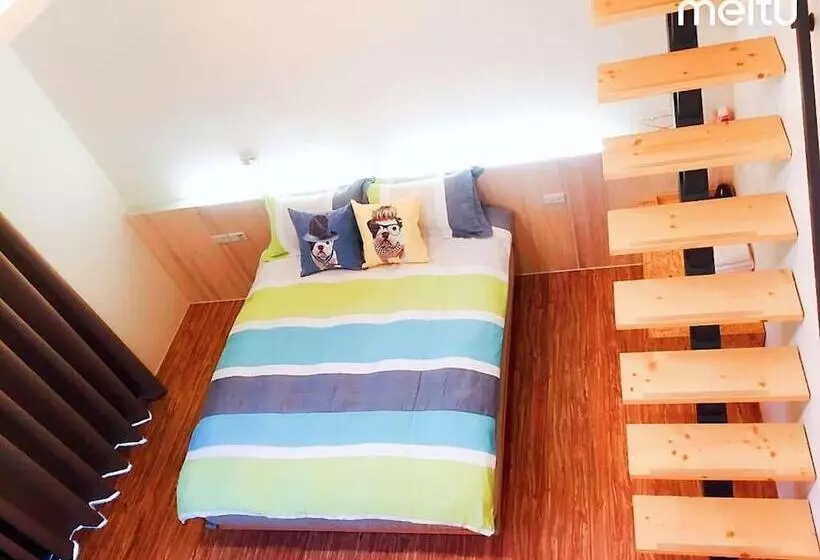 پانسیون The Wus