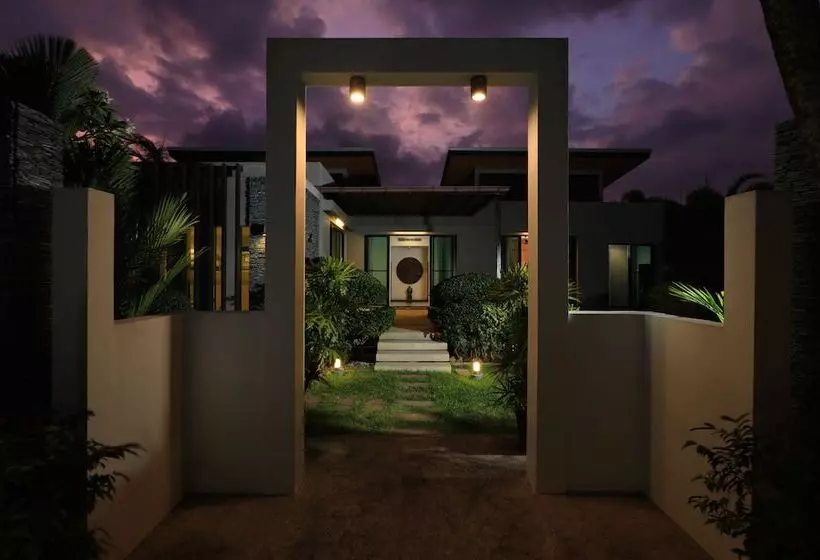 Villa Nias