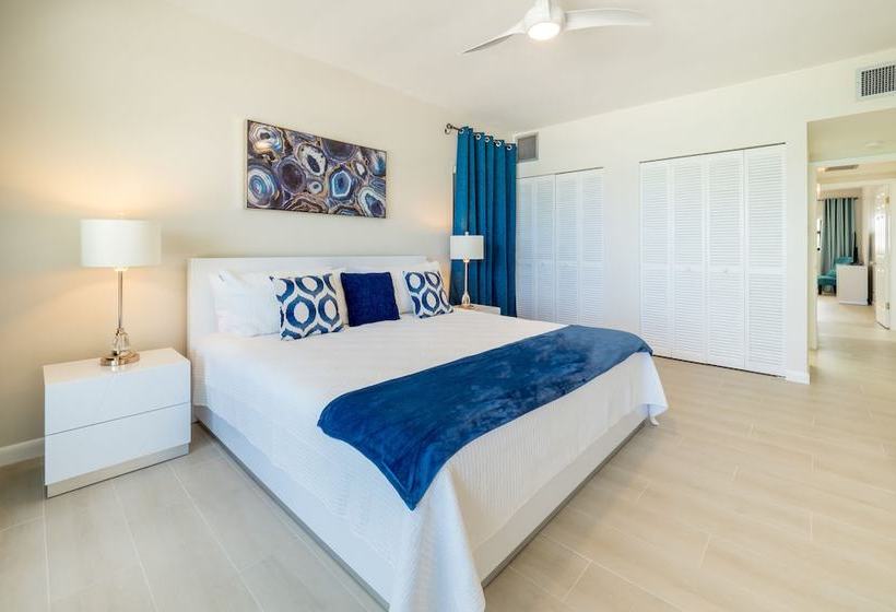 Casa Caribe Condominiums Unit 21