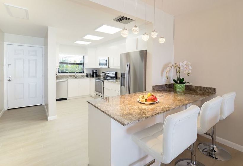 Casa Caribe Condominiums Unit 21