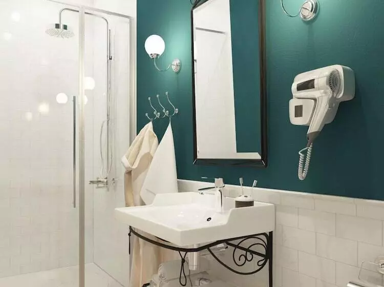 هتل Barin Residence Centre
