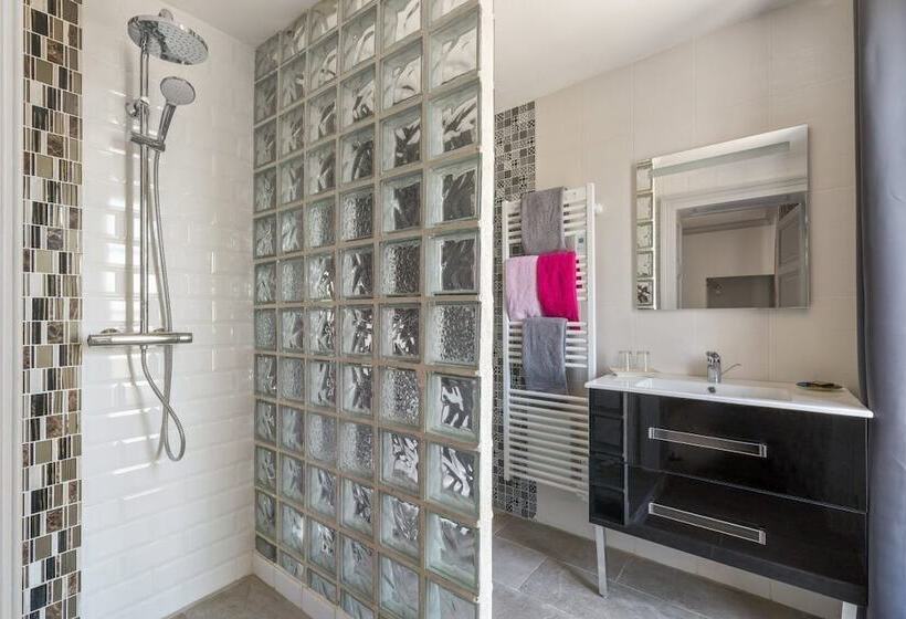 فندق Château Lacaze