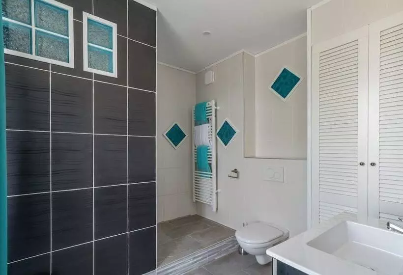 ホテル Château Lacaze