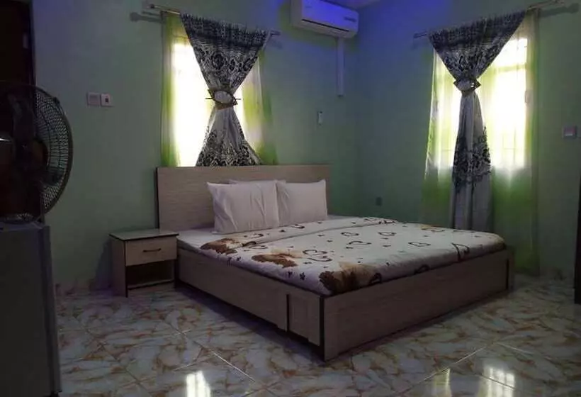 ホテル De Maria Inn