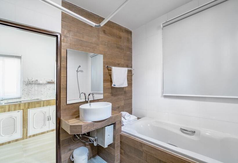 호텔 Lay Back Villa