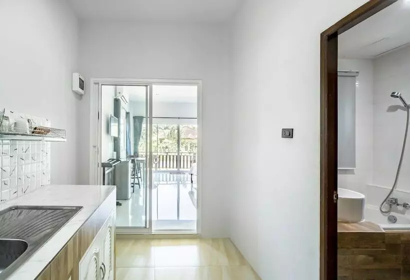 هتل Lay Back Villa