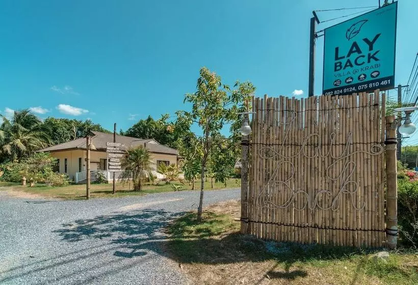 هتل Lay Back Villa