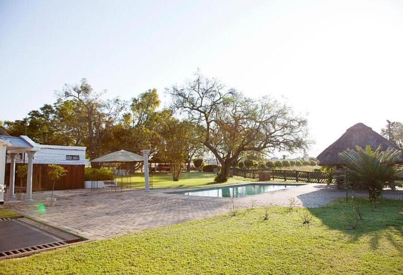 Lalapanzi Hotel & Conference Centre