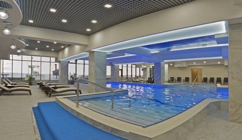 Okhotnik Hotel & Spa