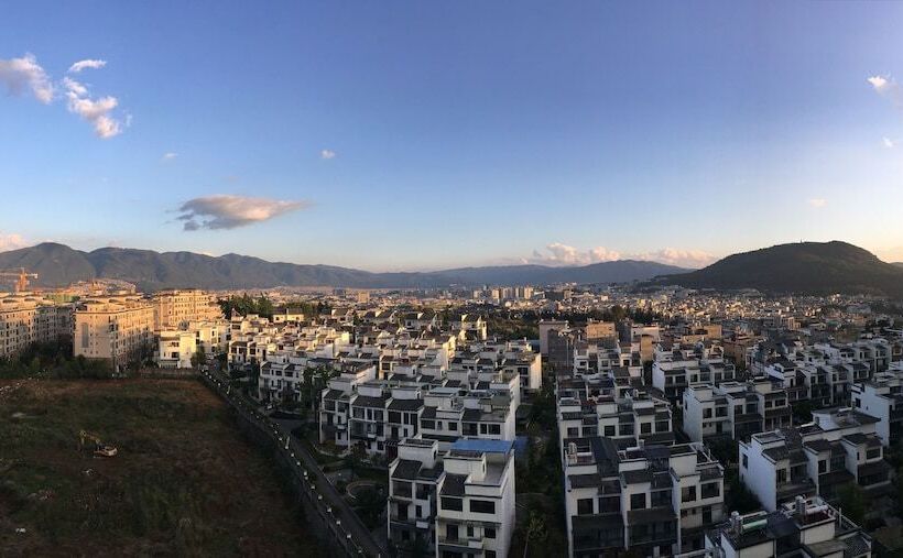 פנסיון Tengchong Two Suite Guesthouse