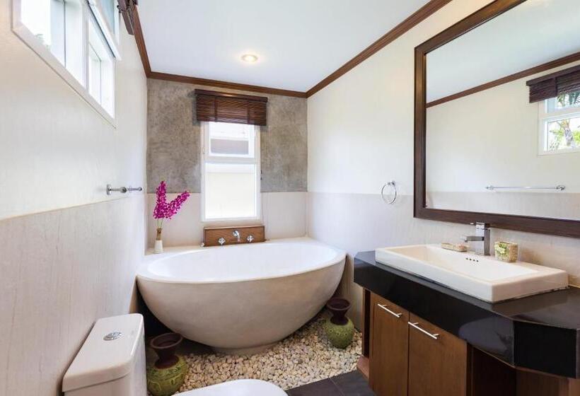 Thai Balinese Boutique Villa Alex In Rawai, 3br, Private Pool