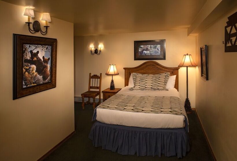 Alpine Village Suites