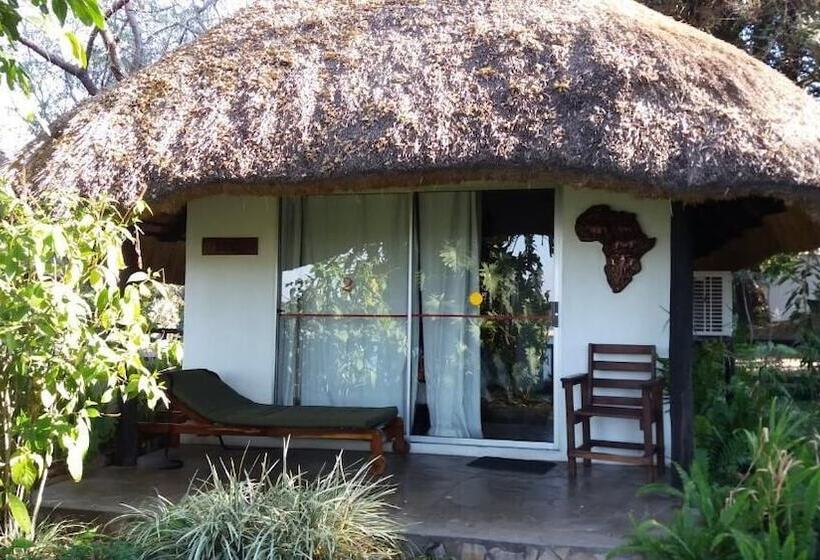 هتل Caprivi River Lodge