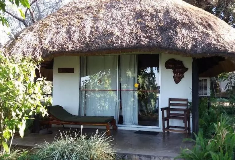 هتل Caprivi River Lodge