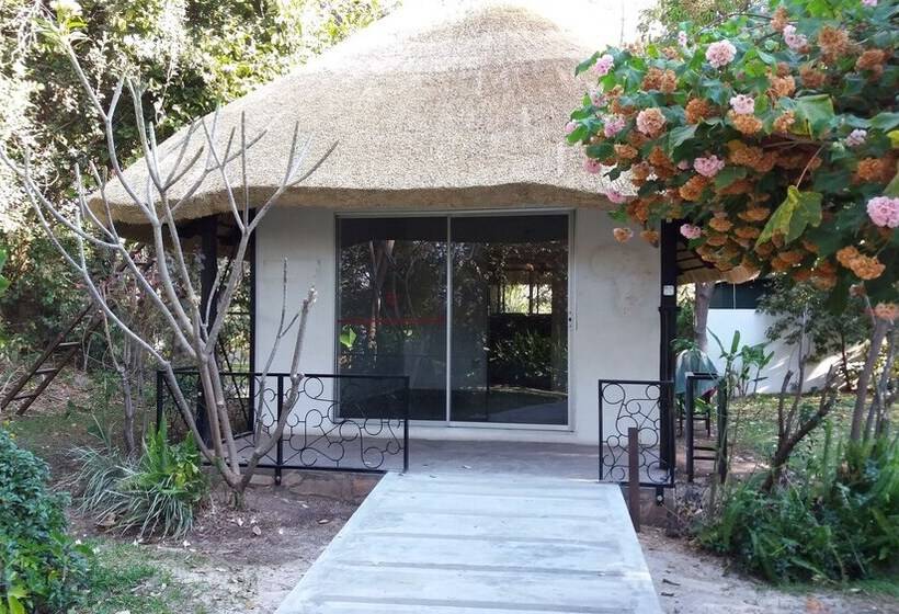 هتل Caprivi River Lodge