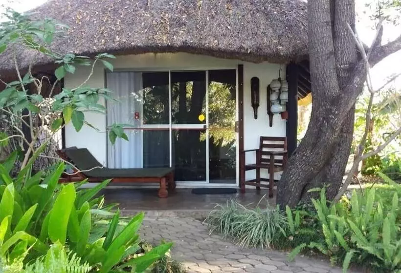 هتل Caprivi River Lodge