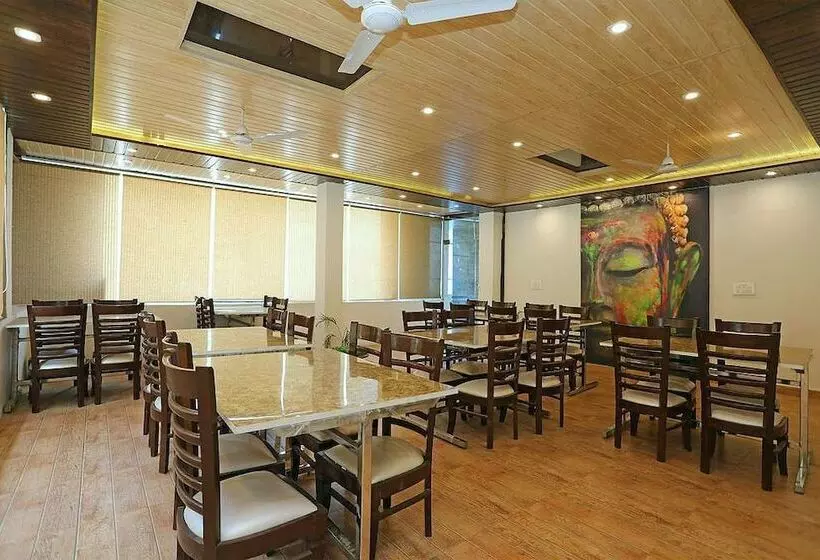 Hotel Neer Buddha