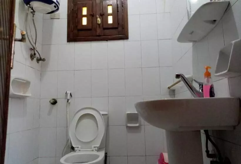 Hotelli Oasis Fighting Kangaroo