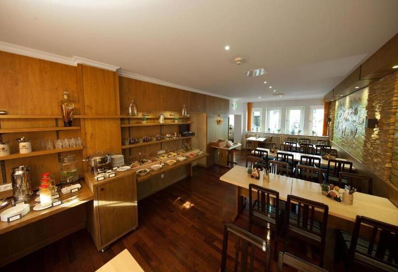 בית מלון כפרי Paulaner Am Dom