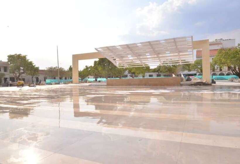 Hotel Progreso Plaza