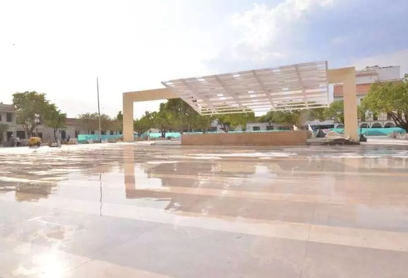 Hotel Progreso Plaza