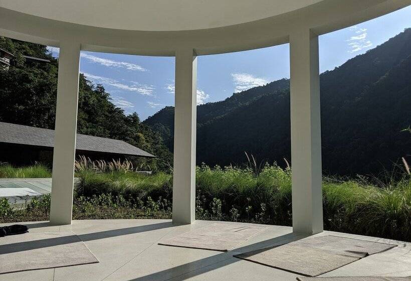 هتل Taj Rishikesh Resort & Spa, Uttarakhand