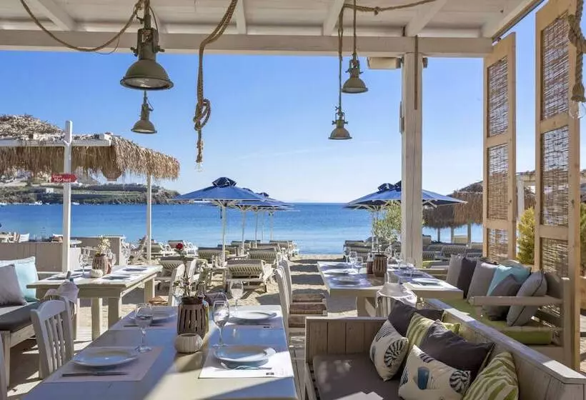 Kostantis Summer Villas And Suites